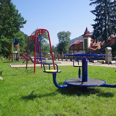 Карпатські зорі SPAhotel Яремча Экстерьер фото